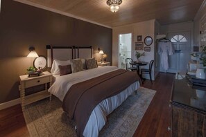 1 bedroom, free WiFi, bed sheets - Historic Riverview Inn - Seven (Chattanooga)