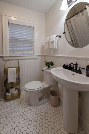 淋浴設備、風筒、提供毛巾