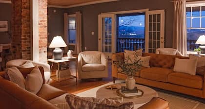 Historic Riverview Inn | Suite Nine