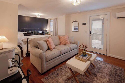 Historic Riverview Inn | Suite Nine