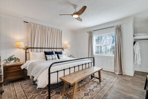 1 bedroom, free WiFi, bed sheets - Lookout Mountain Cottage (Lookout Mountain)