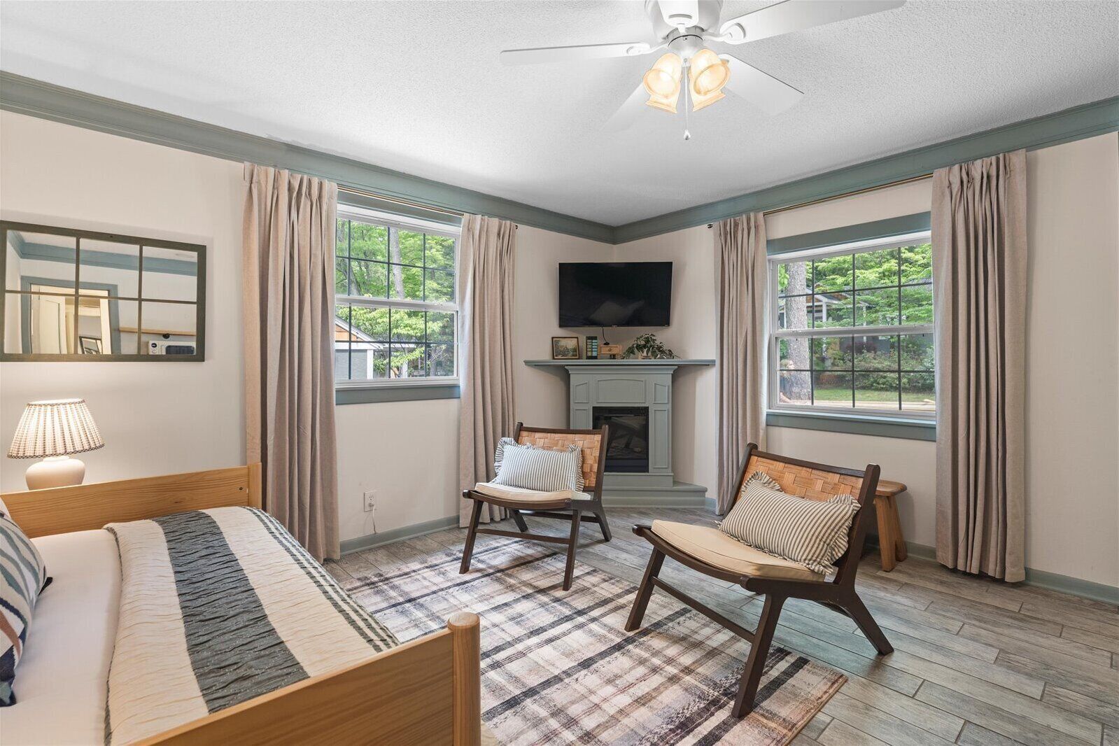 免费 WiFi、床单