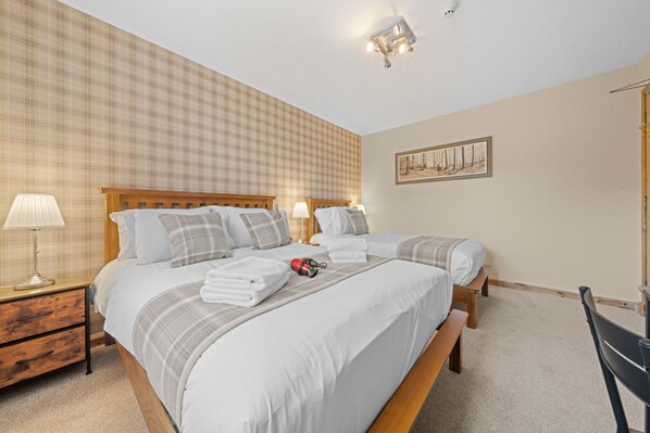 1 dormitorio, caja fuerte, tabla de planchar con plancha y wifi gratis