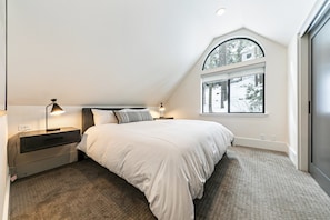 3 bedrooms, free WiFi, bed sheets