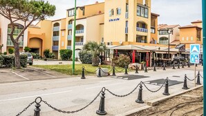 Exterior - Parc de la Mer by Interhome (Le Barcarès)