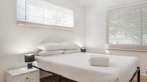 2 bedrooms, free WiFi, bed sheets