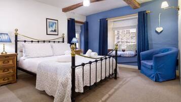 5 sovrum, skrivbord, strykjÀrn/strykbrÀda och resesÀng