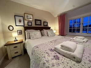 3 quartos, escrivaninha, ferros/tábuas de passar roupa, Wi-Fi