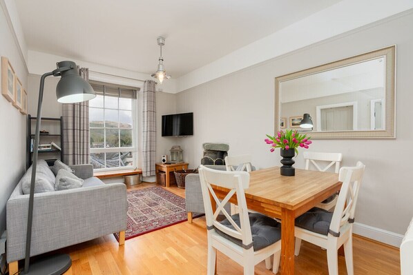 Interior - Todd Crag - Amazing views, central Ambleside, parking permit (Ambleside)