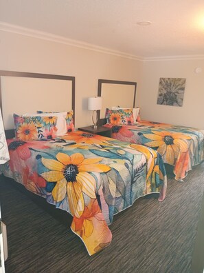 1 slaapkamer, een strijkplank/strijkijzer, wifi, beddengoed