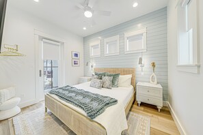 5 bedrooms, internet, bed sheets
