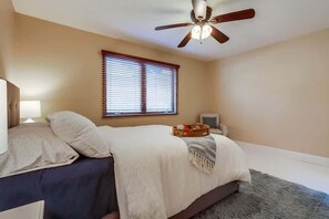 1 bedroom, iron/ironing board, free WiFi, bed sheets