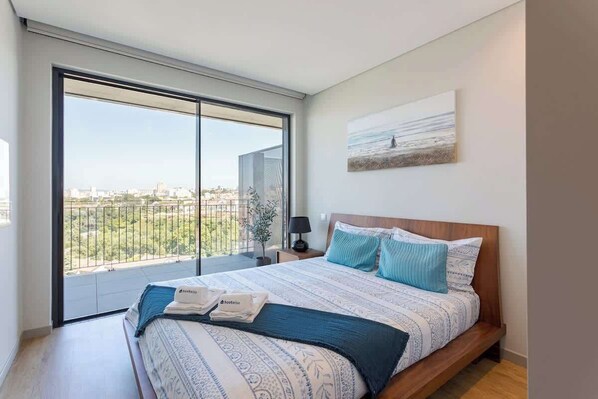 2 bedrooms, iron/ironing board, travel cot, free WiFi