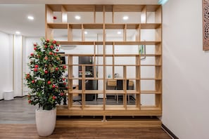 Deluxe Double Room, 1 King Bed, Air conditioning - A Boi Apartment at District 3 (Ho Chi Minh City)