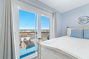 6 bedrooms, iron/ironing board, free WiFi, bed sheets