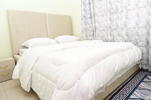 2 quartos, ferros/tábuas de passar roupa, Wi-Fi, roupa de cama