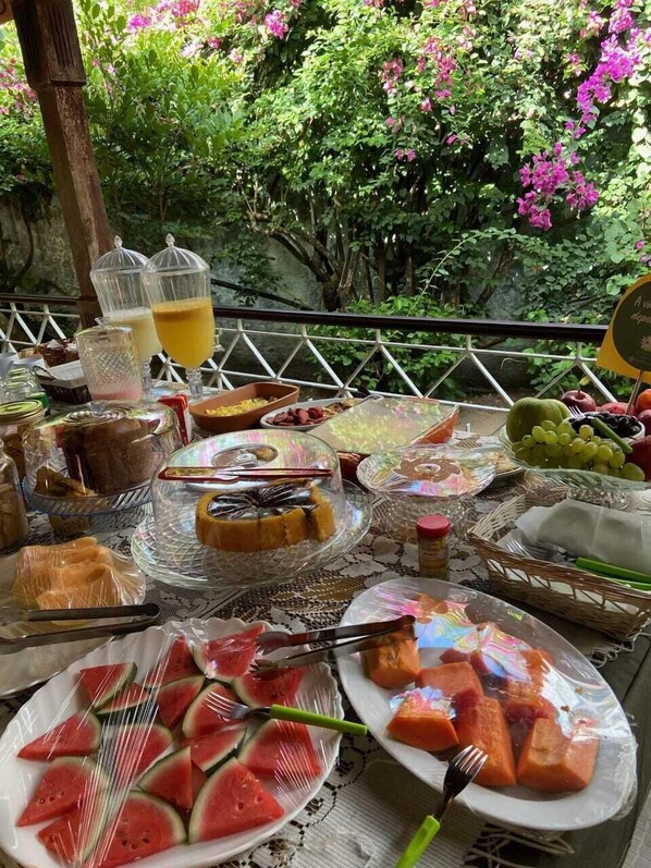 Restaurant - Pousada La Floratta  (Paulista)