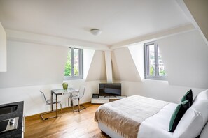 Fer et planche à repasser, Wi-Fi, draps fournis