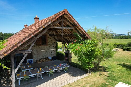 So Villa Champs Roger (58) - Heated swimming pool - Basketball - 2h from Lyon - 42p.