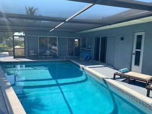 Udendørs pool, opvarmet pool