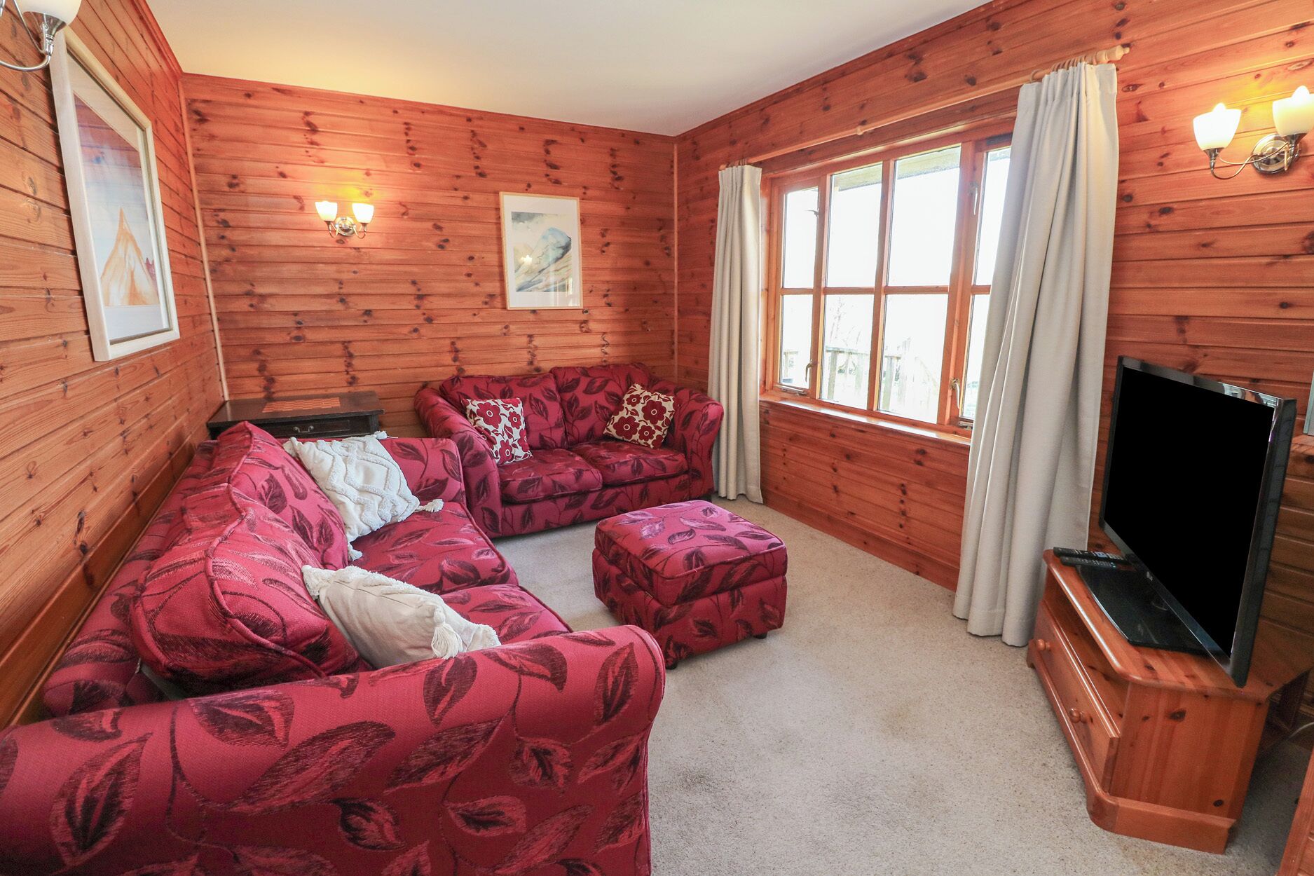 Creag Mhor Lodge, Pet Friendly, With A Garden In Arisaig - Morar