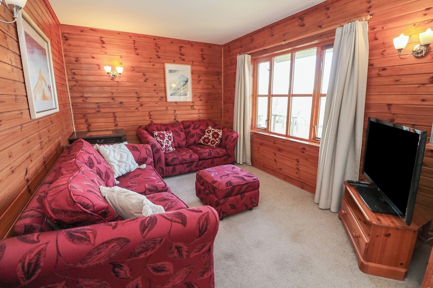 Creag Mhor Lodge, Pet Friendly, With A Garden In Arisaig - Morar