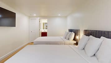 3 habitaciones y ropa de cama