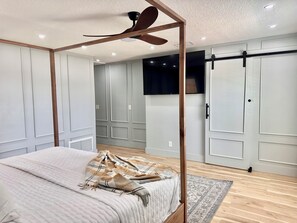 5 chambres, fer et planche à repasser, Wi-Fi, draps fournis