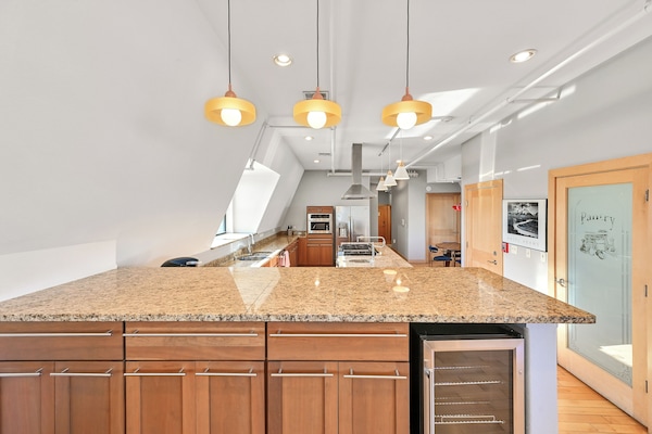 Mikrowelle, Ofen, Herdplatte, Geschirrspüler