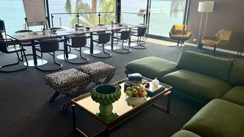 Businesscenter im Zimmer