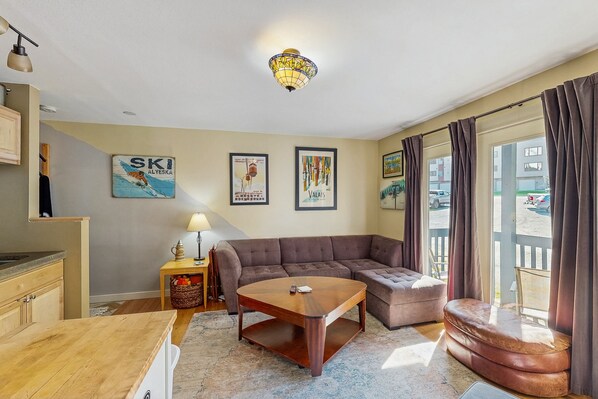 TV, fireplace, DVD player