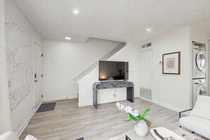 2 chambres, fer et planche à repasser, accès Internet, draps fournis