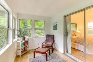 2 slaapkamers, een bureau, reisbedje, gratis wifi