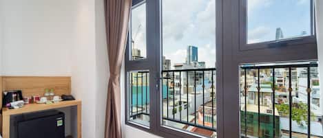 أغطية فراش متميزة وأسرّة بطبقة علوية مريحة وواي فاي مجانًا وملاءات أسرّة