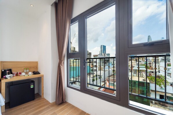 Kamar Deluks | Seprai premium, bantalan ekstra lembut, Wi-Fi gratis, dan seprai linen