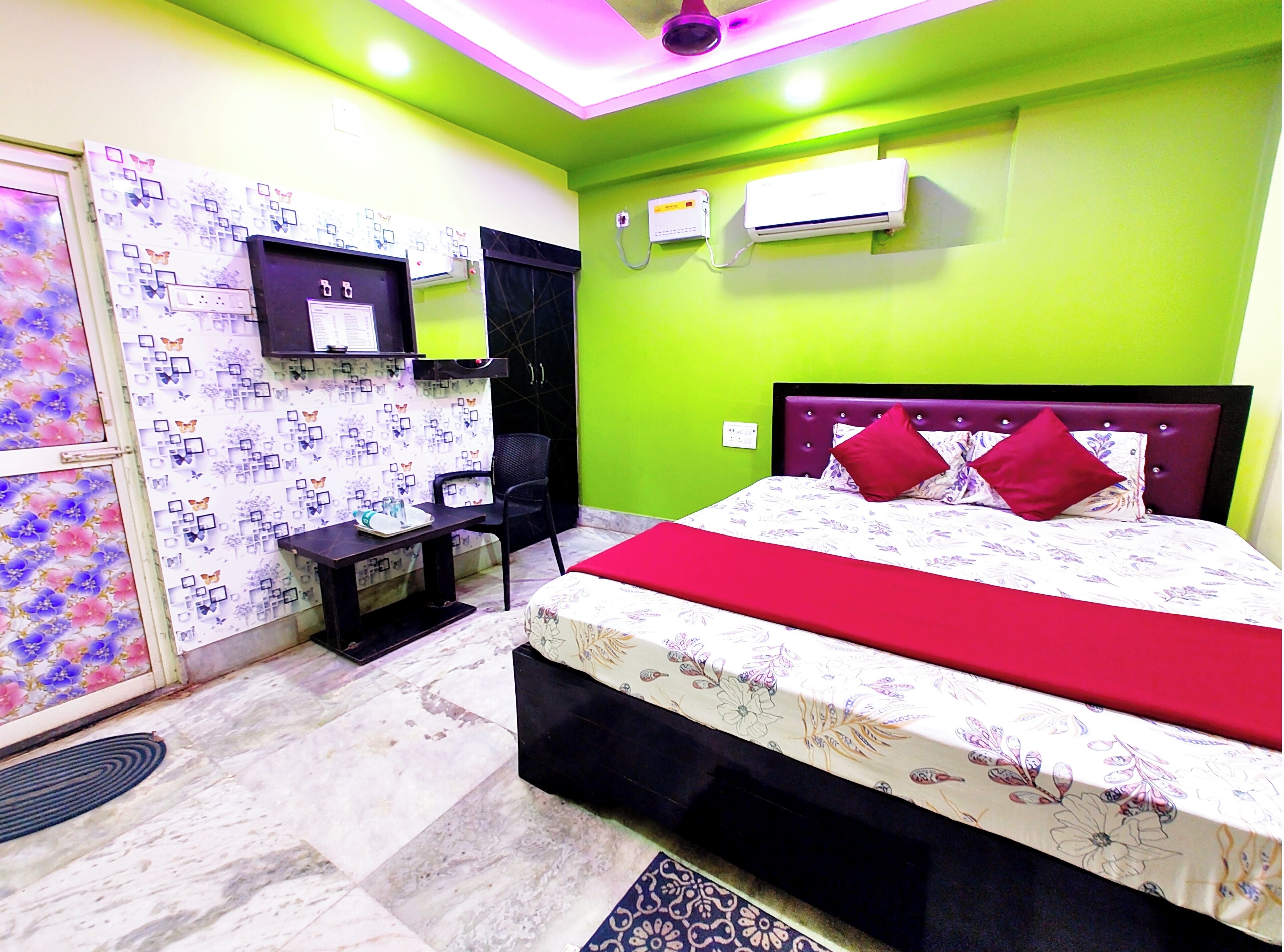 Deluxe Double Room, Air conditioning | In-room safe, desk, soundproofing, free WiFi