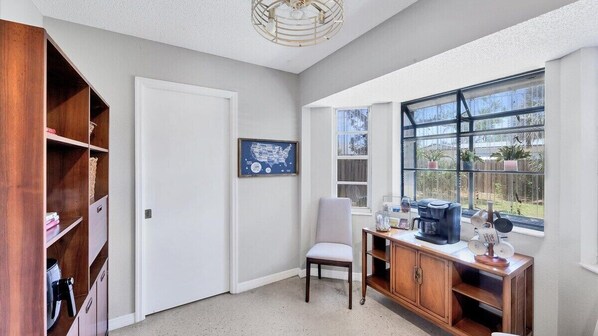 Interior - Our Happy Place - super comfortable S Venice home close to beaches, shopping (Venice)