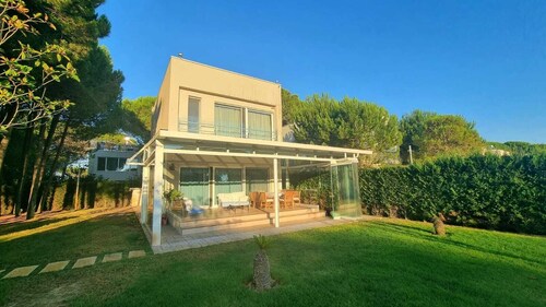 Villa Amorino by the Sea