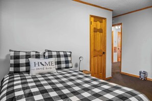 3 bedrooms, WiFi, bed sheets