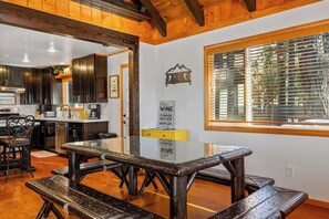 Dining - Mountain Retreat | Walkable | Pet-friendly | Spa (Big Bear Lake)