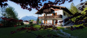 Vacation apartment Mankei, 70 sqm, 2 bedrooms, combined living and dining room, bathroom, balcony