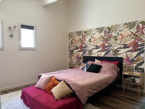 3 bedrooms, WiFi, bed sheets
