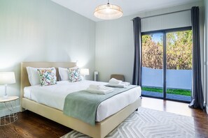 3 soverom, strykejern/-brett, internettilgang og sengetøy