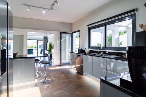 GuestReady - Golden paradise in Caniço