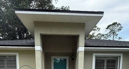 BEST Beach House in the Woods - 6 Beds-Fire Deck