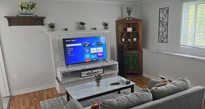 Tilto Executive Suite
Cozy Two Bedroom Apartment,
4mins drive to Mcallister mall