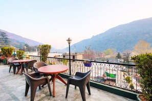 Deluxe Quadruple Room, Lake View