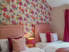 2 bedrooms