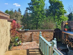 Property grounds - 2 bedroom accommodation in Stanhope, near Bishop Auckland (Stanhope, near Bishop Auckland)