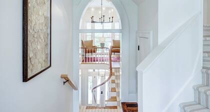 The 200 South St | Perfect for Wedding Parties, Family Gatherings, & Corporate Retreats